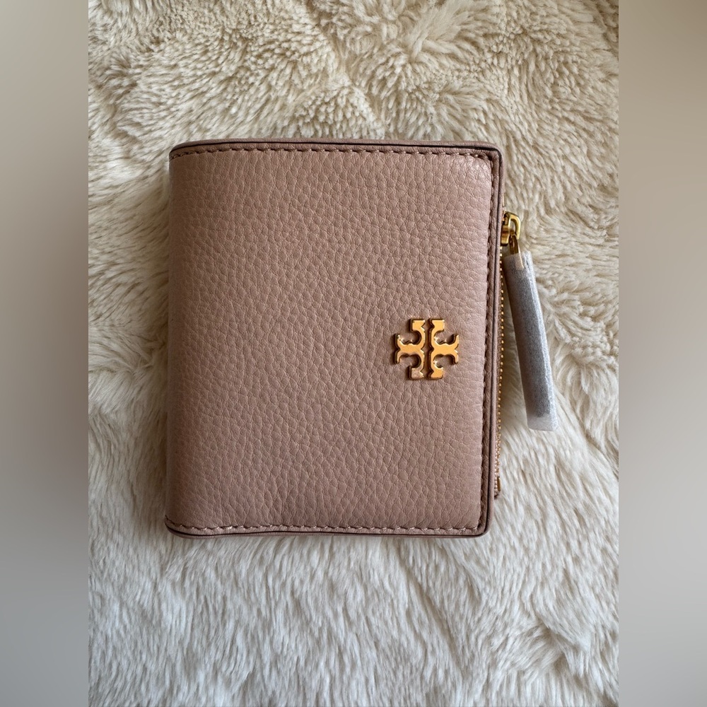 Tory Burch Marsden Leather Mini Wallet (Light Oak)